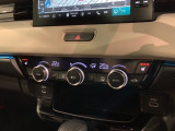 フロント両席にはシートヒーターが付いています!寒い日に便利な装備ですね。