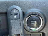 気になる車はすぐにお問い合わせください!画面右側の0066から始まる無料ダイヤルからお問い合わせ下さい!専門スタッフがお車のご質問にお答えいたします!