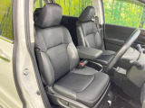 運転席シート廻りは使用感も少なく、良好な状態となっています。前オーナー様が丁寧に使っていたことがよくわかりますね。