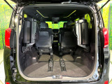 普段のお買い物や通勤、送迎等に十分な荷室スペースを確保しております。セカンドシートを倒すと、大きな荷物の積載も可能です♪