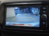 バックガイドモニターで、後方を確認しながら安心して駐車することができます。運転初心者も熟練者も必須の機能ですよ!