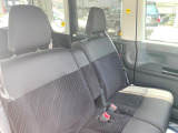 運転席シート廻りは使用感も少なく、良好な状態となっています。前オーナー様が丁寧に使っていたことがよくわかりますね。