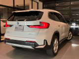BMWのメカニックによる、100項目の納車前点検エンジン、ミッション、マフラー、電気系統やコンピュータなどを詳細に点検します。交換基準の部品があれば、純正部品を使用し整備した後にお客様にお渡しします。