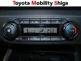 お好み温度に設定すると自動で調整してくれるオ-トエアコン装着車です。