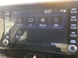 ディスプレイオーディオを装備。スマホとクルマをつなぐことで、これまでのナビに加えて、いろんなサービスが楽しめます。