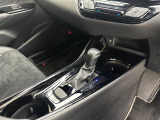 気になる車はすぐにお問い合わせください!画面右側の0066から始まる無料ダイヤルからお問い合わせ下さい!専門スタッフがお車のご質問にお答えいたします!
