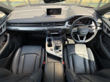 Q7 55 TFSI クワトロ 4WD アダプティブエアサスペンション 4WD 本革シート