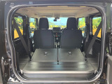普段のお買い物や通勤、送迎等に十分な荷室スペースを確保しております。セカンドシートを倒すと、大きな荷物の積載も可能です♪