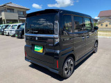 お車で来られる際は松茂吉野線です。電車でこられる際は最寄り駅は板野駅です。駅にはスタッフがお迎えに上がりますので是非見に来てください!