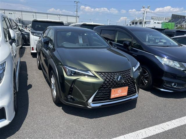 UX 250h バージョンC 1オーナー12.3型ナビシートヒータドラレコ