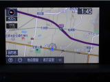 ナビゲーションを装備。タッチパネル式で使いやすく、お出かけもラクラクです。