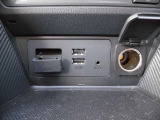 USB電源ソケットが装備されています。