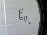 車線変更時の後方確認をアシストしてくれるブラインドスポットモニター!ドアミラーの死角を検知してくれるから車線変更もスムーズです。