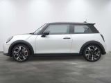 みなさまのお車選びのお手伝いをさせてください!スタッフ一同心よりご来店、お問い合わせをお待ちしております!