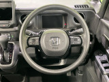 【ステアリングスイッチ】運転中、前方から目線をそらすことなく、オーディオ等の操作が可能な便利機能!安心&快適なドライブを演出してくれます♪