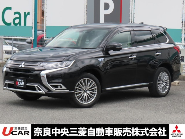 アウトランダーPHEV 2.4 G プラスパッケージ 4WD 