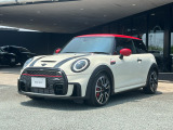 「ミニ ジョン・クーパー・ワークス」が新しく入庫いたしました。こちら当社自慢のお車です。まずはご覧になってください!いろんなところをチェックできます。