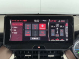 純正メモリーナビを装着しています。Bluetooth・USB接続/フルセグ視聴等が使用できます。