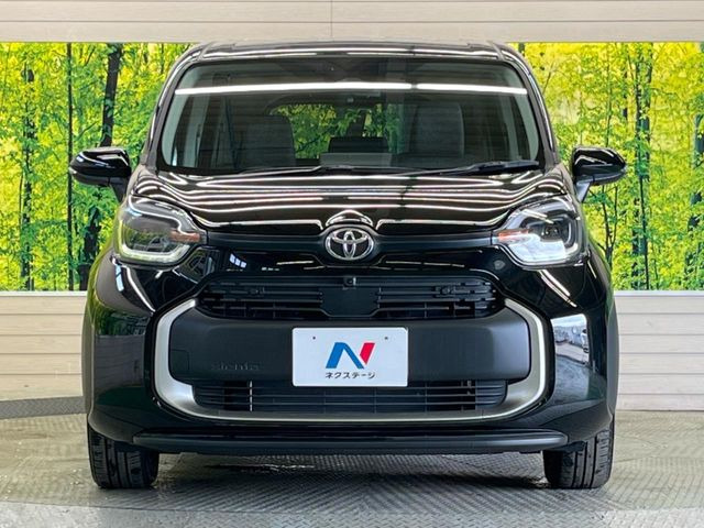 トヨタ シエンタ ハイブリッド 1.5 Z の中古車詳細 (8km, ブラック