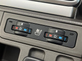 【シートベンチレーション】夏場は涼しい風でお尻や背中の熱やムレを防ぎ、冬はエアコンよりも早く温まってポカポカに!季節を問わず快適に過ごせます。