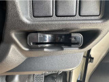 ETC付きです。高速道路料金所での小銭の出し入れや雨天時における窓の開け閉めなどの煩わしさが解消できます。料金所の通過もスムーズで快適ですよ。