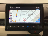 ナビゲーションはフルセグTV、インターナビ対応のGathers純正メモリーナビを搭載しています。Bluetoothオーディオ機能がありますので、スマートフォンなどの音楽も再生できます。