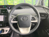 【純正革巻きステアリング】上質な革を使用することで、手にしっかり馴染みとても運転しやすいハンドルです♪
