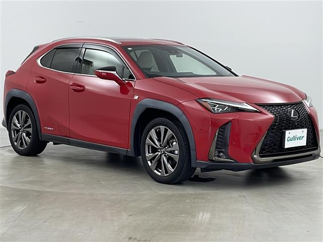 UX250h Fスポーツ 4WD本革シート