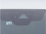 衝突低減ブレーキのフォワードセンシングカメラです。