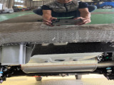 下回りがきれいなうちに、防錆加工の施工がオススメ。降雪地域はもちろん、沿岸部にお住いの方や、趣味でマリン・ウィンタースポーツをされる方に大変好評いただいております。
