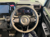 【純正革巻きステアリング】上質な革を使用することで、手にしっかり馴染みとても運転しやすいハンドルです♪