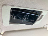 ETC車載機は運転席のバイザー裏に取り付けられております。これはマツダの特許にての取り付けで、盗難防止に役立ちますし、邪魔になる事にもなりません!