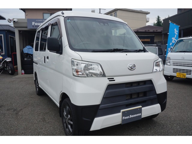 【中古】 Four Seasons Four.Seasons フォーシーズンズの在庫情報 | 中古車情報・中古車