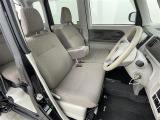 【5人乗り】座り心地が良いシートなので長時間の運転でも快適にお過ごしいただけます。新品のフロアマットのご注文も可能です。掲載箇所以外にご希望の写真がございましたらお気軽にお問い合わせ下さい。