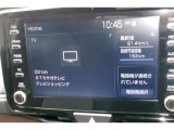 ディスプレイオーディオを装備。スマホとクルマをつなぐことで、これまでのナビに加えて、いろんなサービスが楽しめます。DOPのナビキットを装着すれば地図も表示できます。