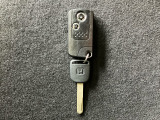 【スマートキー】持っているだけでエンジン始動や、ドアロックの開閉まで出来ちゃう賢く便利なスマートキーを装備!イモビライザーでセキュリティー対策もOK!