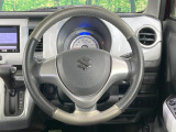 【純正革巻きステアリング】上質な革を使用することで、手にしっかり馴染みとても運転しやすいハンドルです♪