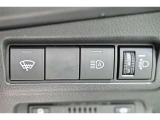 【オートマチックハイビーム】先行車や対向車のライトを認識し、ハイビームとロービームを自動で切り替える機能です♪
