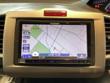 ナビゲーションはワンセグTV対応のメモリーナビ(Aftermarket品)を搭載しています。Bluetoothオーディオ機能がありますので、スマートフォンなどの音楽も再生できます。