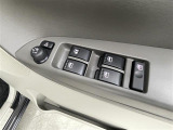 【パワーウインドウ】運転席のスイッチで、各席の窓ガラスの開閉ができます!あると便利ですよね!