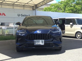 お客様に安全で快適なカーライフをお送りいただくために、中古車にも高いレベルの品質基準を設け、その基準に従って、全ての中古車について納車前整備を実施しています。