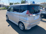 左斜め後ろの画像です。