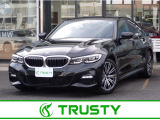 BMW在庫保有台数常時100台以上!ご来店の際はBMW本店(厚木市下荻野140-1)にご来店ください!弊社自慢の全天候型ショールーム!BMW在庫保有台数常時100台以上ございます!
