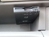 高速道路必須アイテムのETC装備です。最近はスマートインターチェンジも増えてきたので便利ですね。
