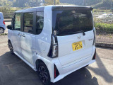 斜後方からの写真です♪