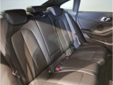 【エアバック】BMWのエアバックやその他の安全装備は、互いに補完しあう事で徹底した安全性を貫きます。万一の事故の際にそれぞれ最適な保護を提供してくれます!