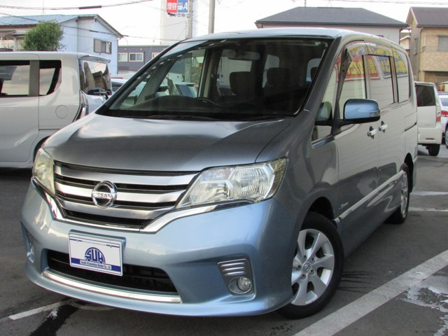 セレナ 2.0 ハイウェイスター S-HYBRID 