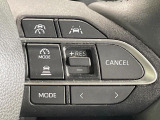 【レーダークルーズコントロール】高速道路での長距離走行が楽に!!自動で速度を保つクルーズコントロールが、衝突軽減システムと連携し、前方の車両を感知して車間を保つように速度調節してくれます!!