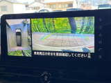 【アラウンドビューモニター】専用のカメラにより、上から見下ろしたような視点で360度クルマの周囲を確認することができます☆死角部分も確認しやすく、狭い場所での切り返しや駐車もスムーズに行えます。
