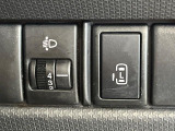【パワースライドドア】スマートキーや運転席のスイッチでスライドドアの開閉が可能♪電動だから力を入れてドアを開ける必要が無く、小さいお子様でも、重い荷物を持っている時もラクに開け閉めできます♪